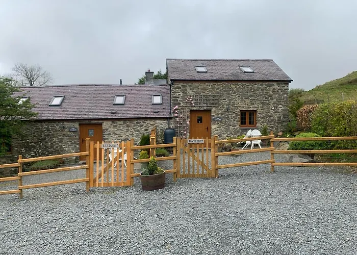 Tanyresgair Cottages
